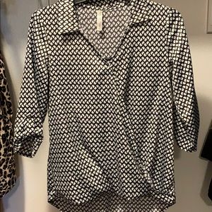 Bird print satin black and white blouse